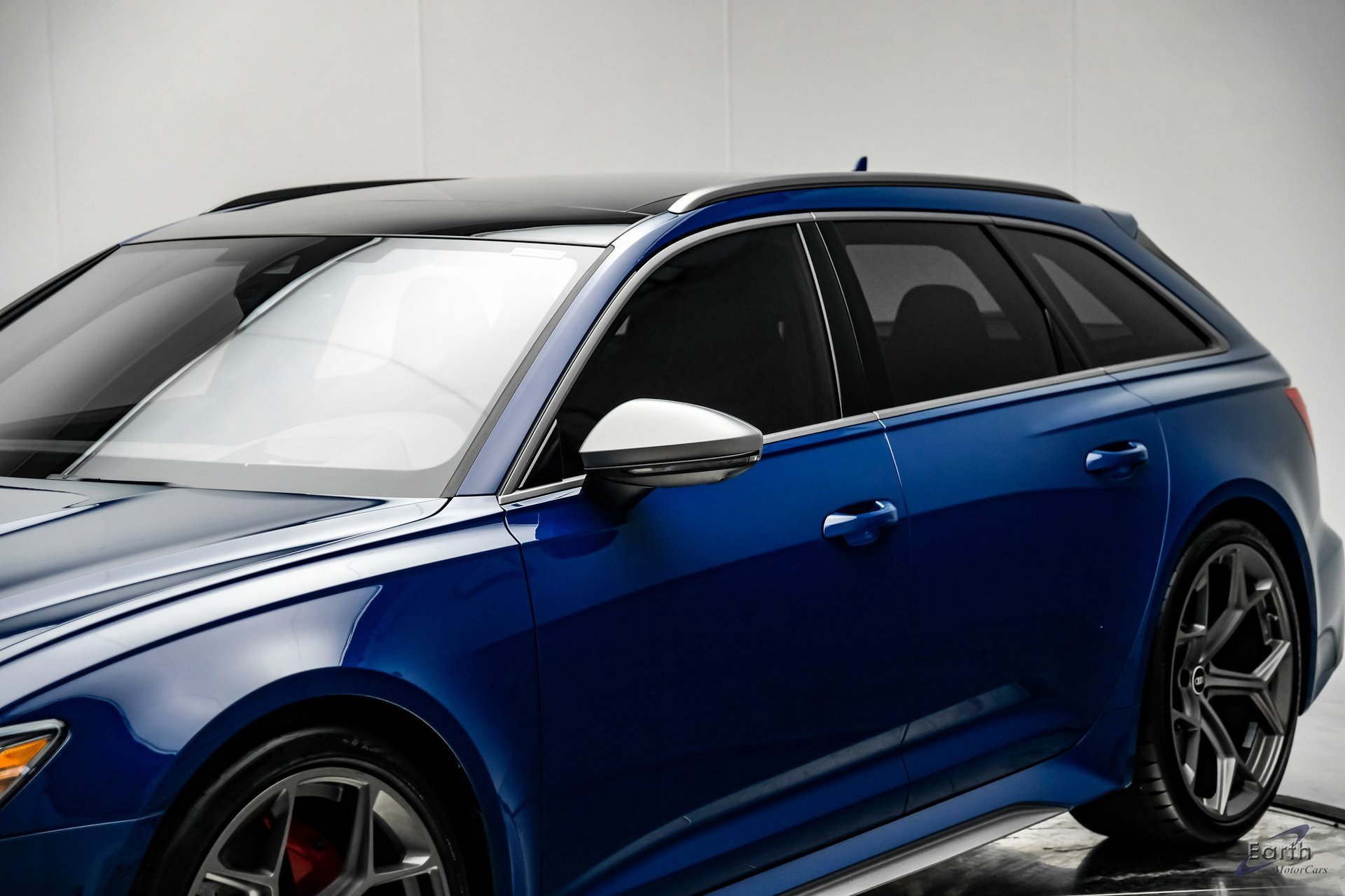 Used 2025 Audi RS 6 performance image 24