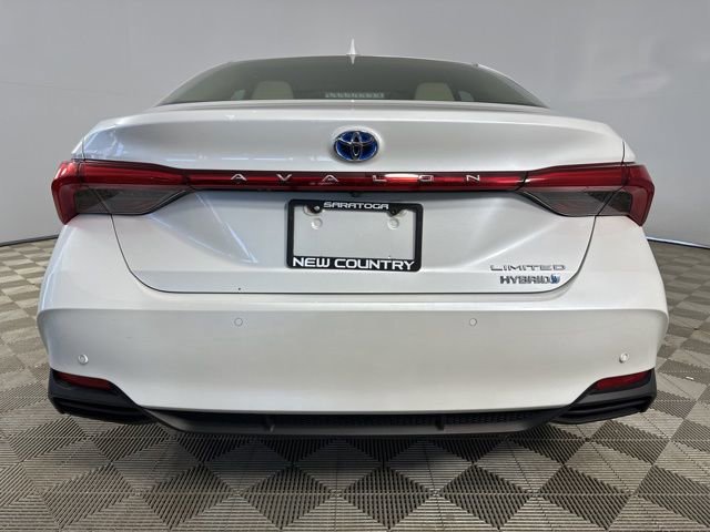 Used 2019 Toyota Avalon Limited w/ Advanced Safety Package FWD image 6