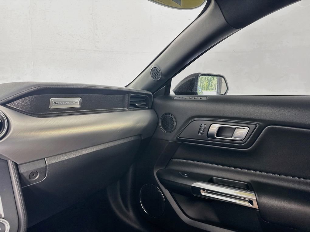 Used 2022 Ford Mustang Premium RWD image 35