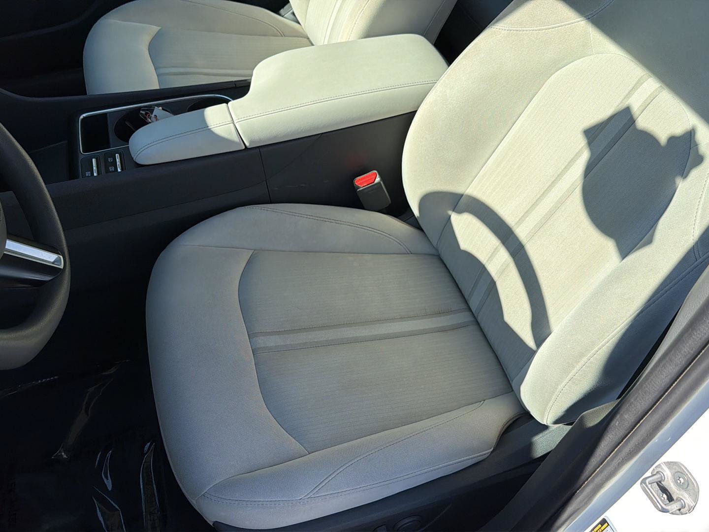 Used 2025 Hyundai Sonata SEL FWD image 30