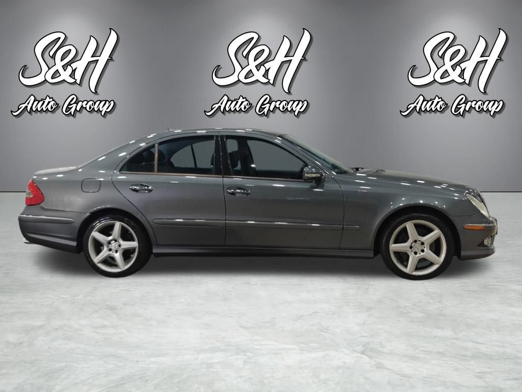 Used 2009 Mercedes-Benz E 350 4MATIC Sedan image 16