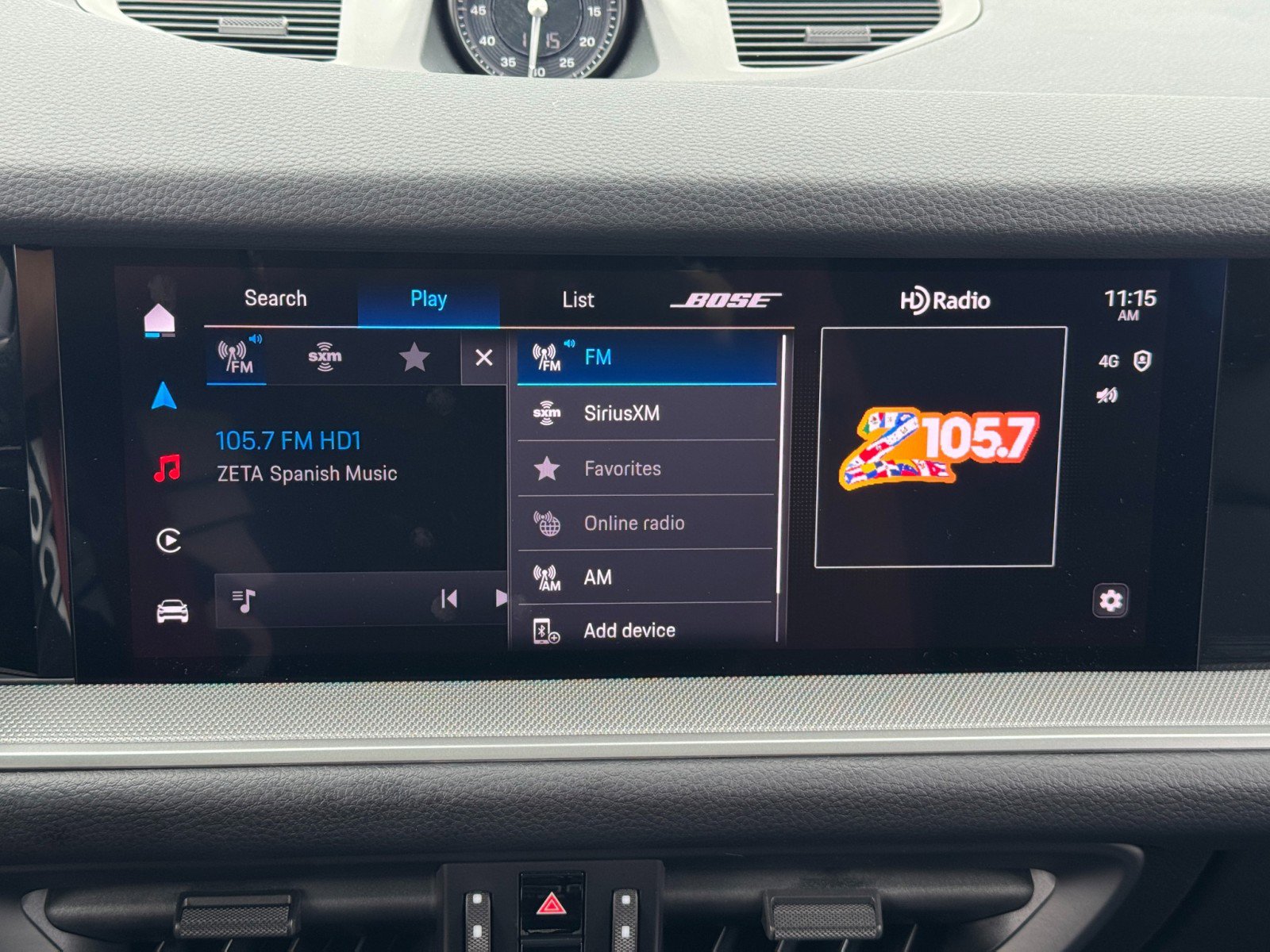 Used 2024 Porsche Cayenne w/ Premium Package image 31