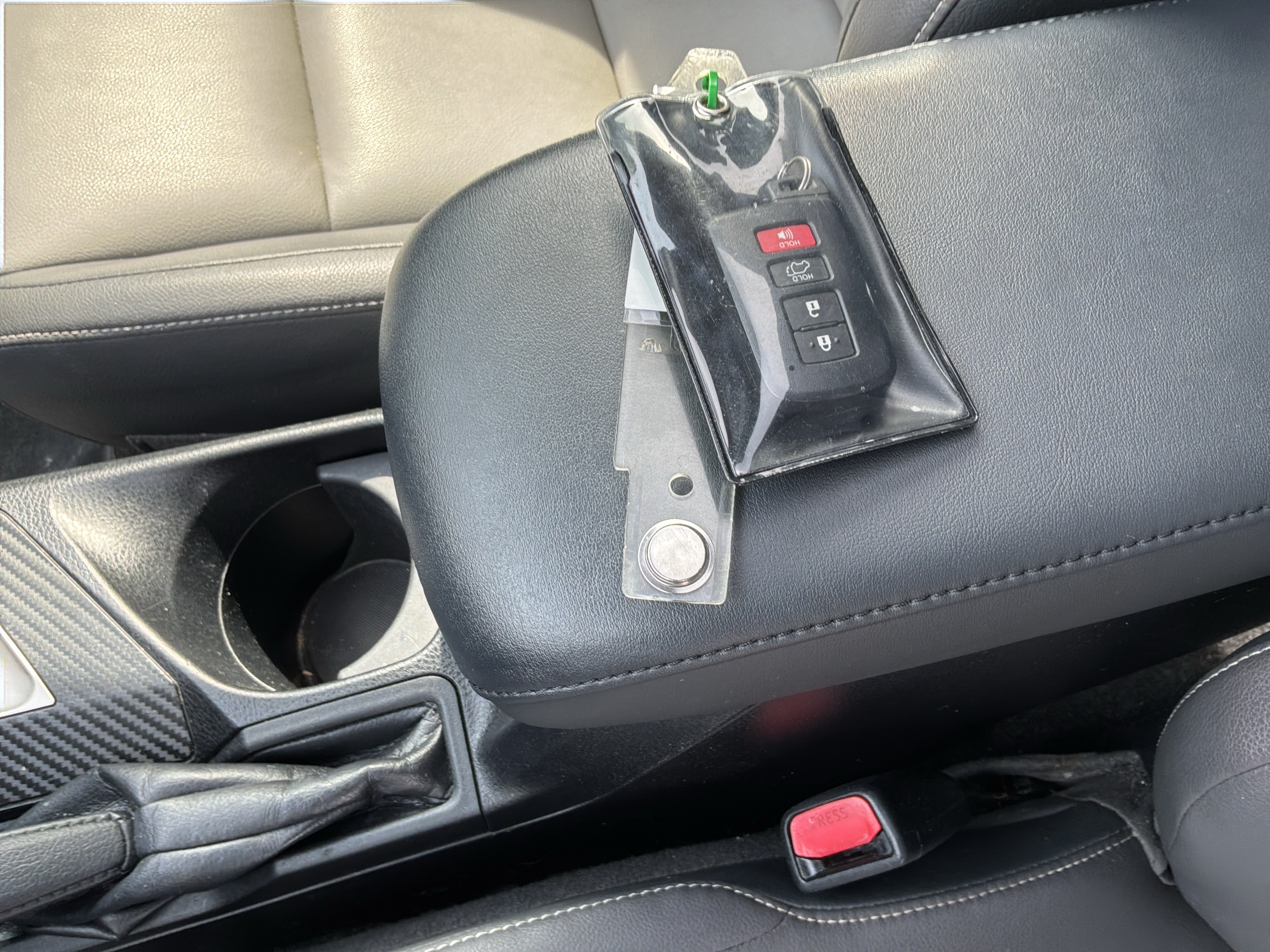 Used 2013 Toyota RAV4 Limited FWD image 34