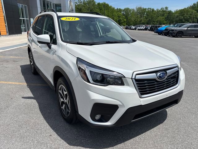 Used 2021 Subaru Forester Premium AWD/4WD image 4