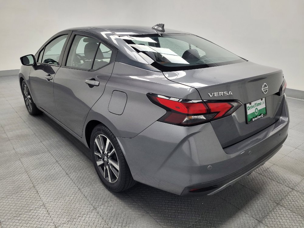 Used 2021 Nissan Versa SV FWD image 5