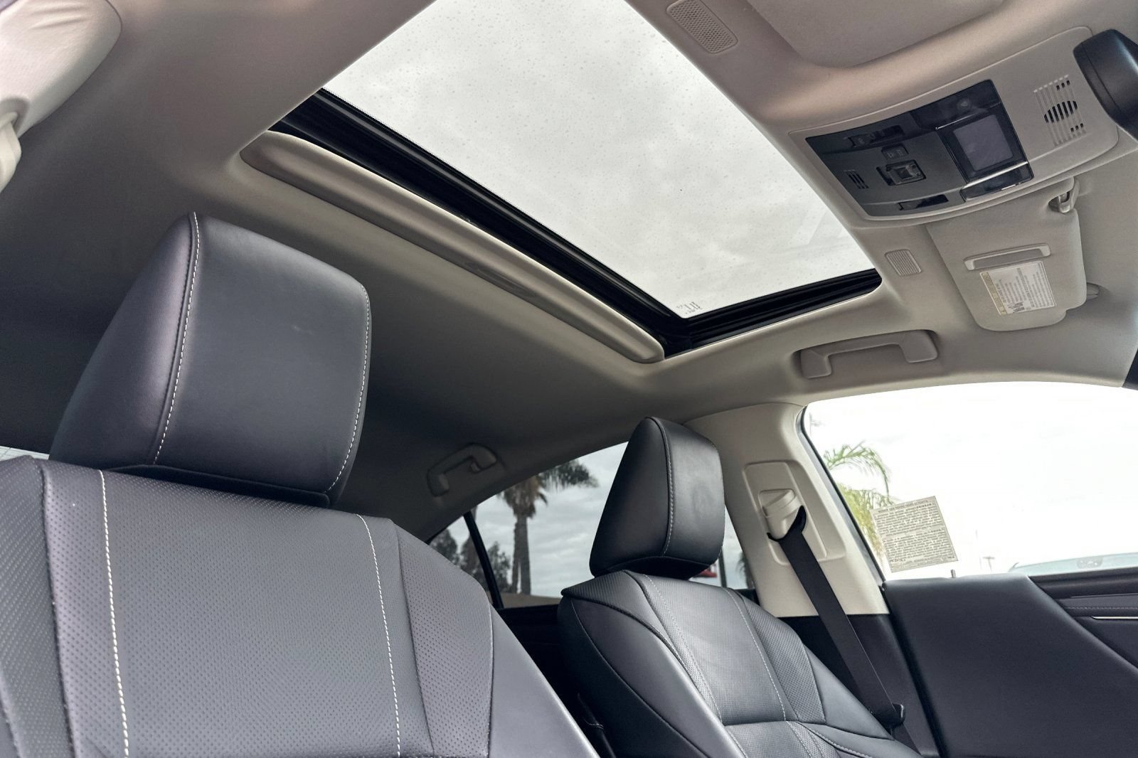 Certified 2023 Lexus ES 350 w/ Accessory Package (Z2) FWD image 19