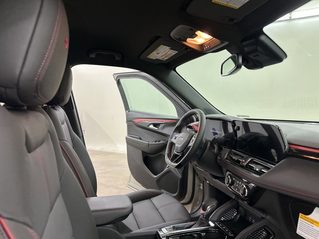 New 2026 Chevrolet TrailBlazer RS w/ Convenience Package AWD/4WD image 17