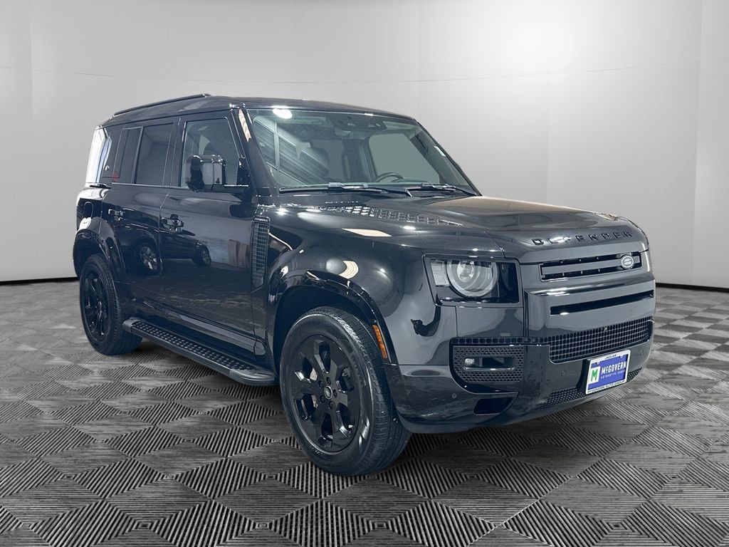 Used 2024 Land Rover Defender 110 X-Dynamic SE image 7