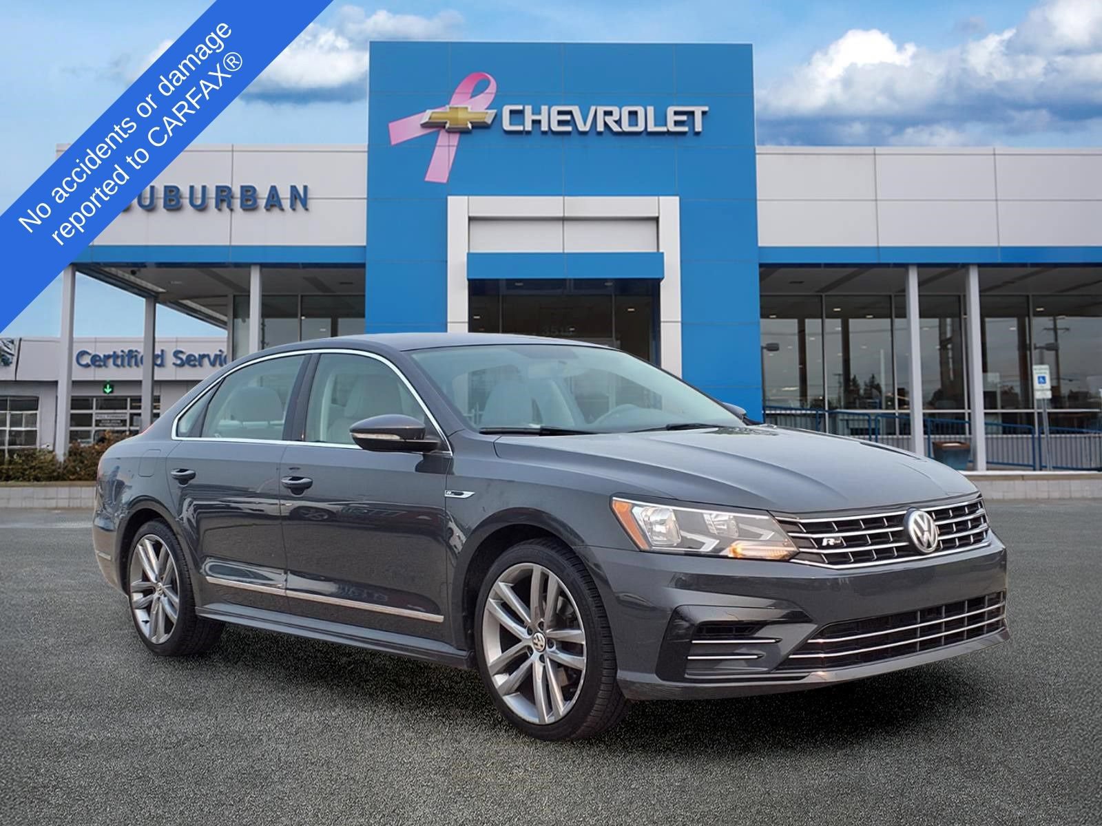 Used 2017 Volkswagen Passat 1.8T R-Line FWD image 3