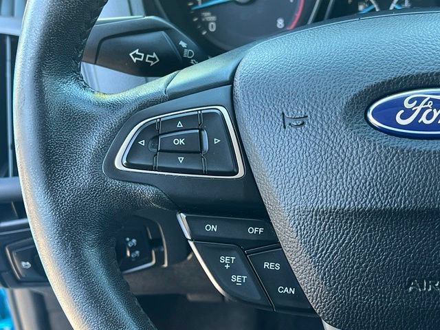 Used 2016 Ford Focus SE w/ SE Cold Weather Package FWD image 23