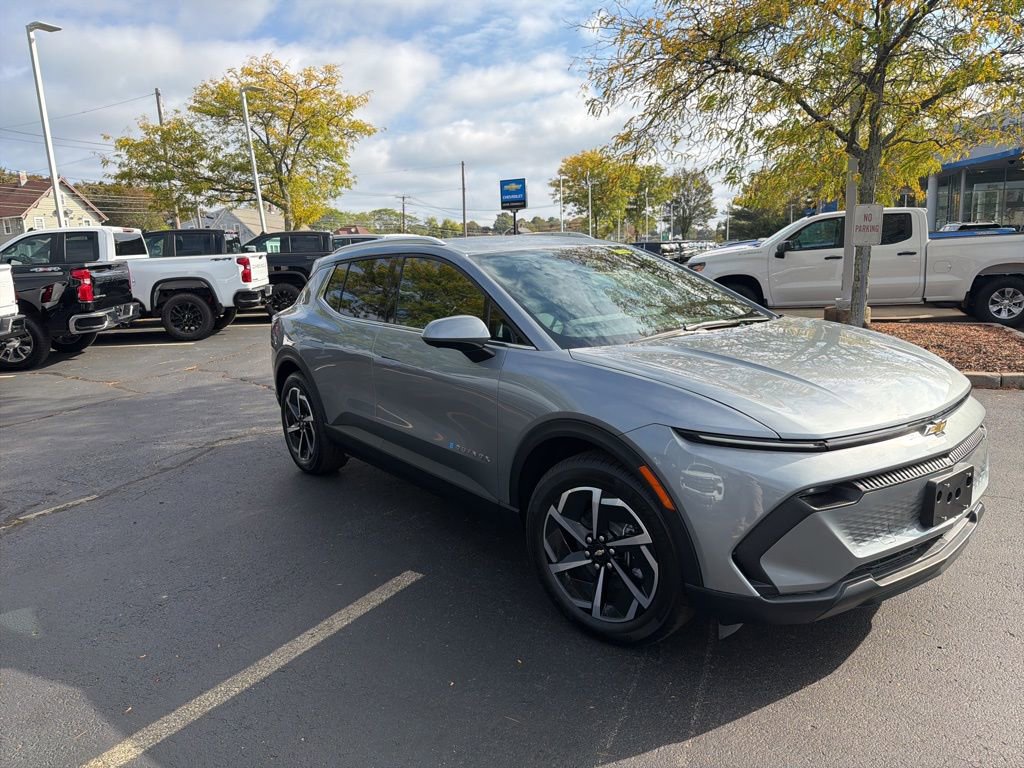 New 2026 Chevrolet Equinox EV LT image 1