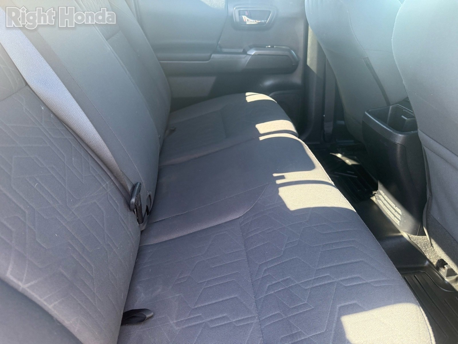 Used 2019 Toyota Tacoma TRD Sport w/ Technology Package image 27