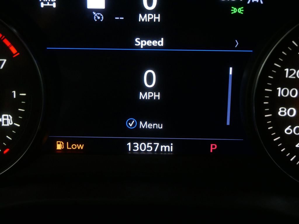 Used 2024 Cadillac XT6 Sport image 32