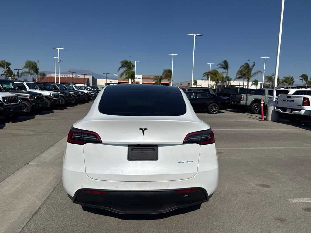 Used 2021 Tesla Model Y Long Range AWD/4WD image 7