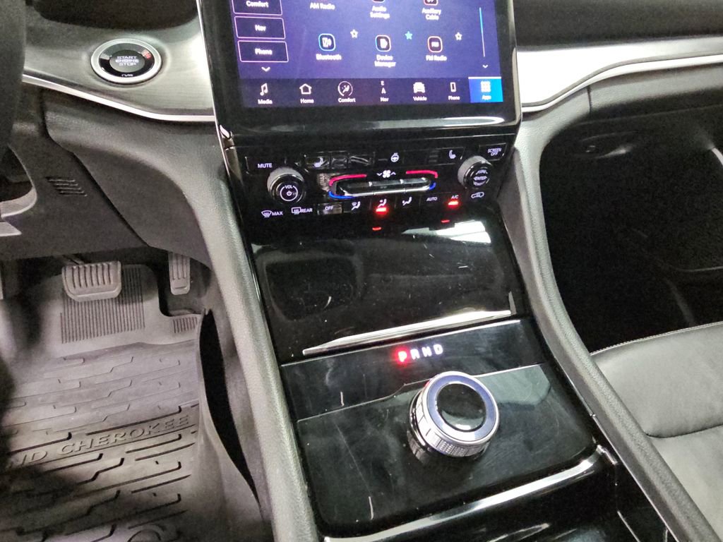 Used 2021 Jeep Grand Cherokee L Limited image 22