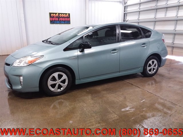 Used 2014 Toyota Prius Two FWD image 5
