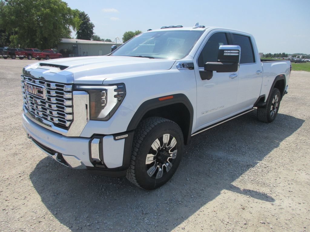 New 2026 GMC Sierra 2500 Denali w/ Denali Reserve Package AWD/4WD image 11