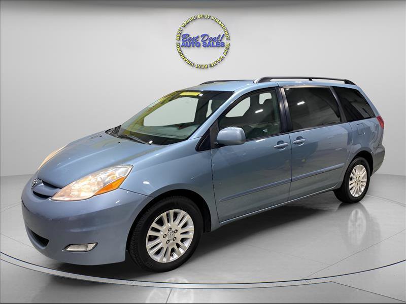 Used 2009 Toyota Sienna FWD image 1