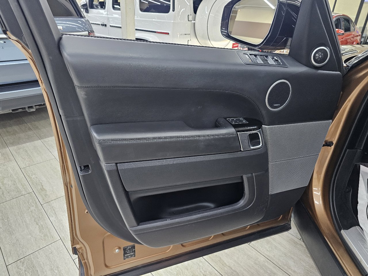 Used 2017 Land Rover Range Rover Sport HSE Dynamic image 41