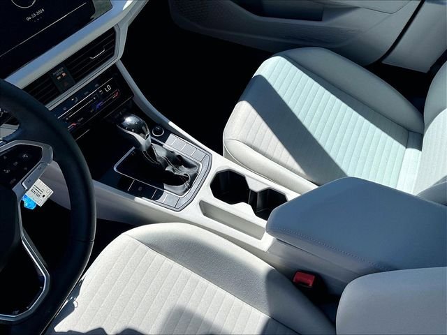 Used 2025 Volkswagen Jetta S FWD image 15