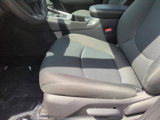 Used 2025 Toyota RAV4 LE AWD/4WD image 12