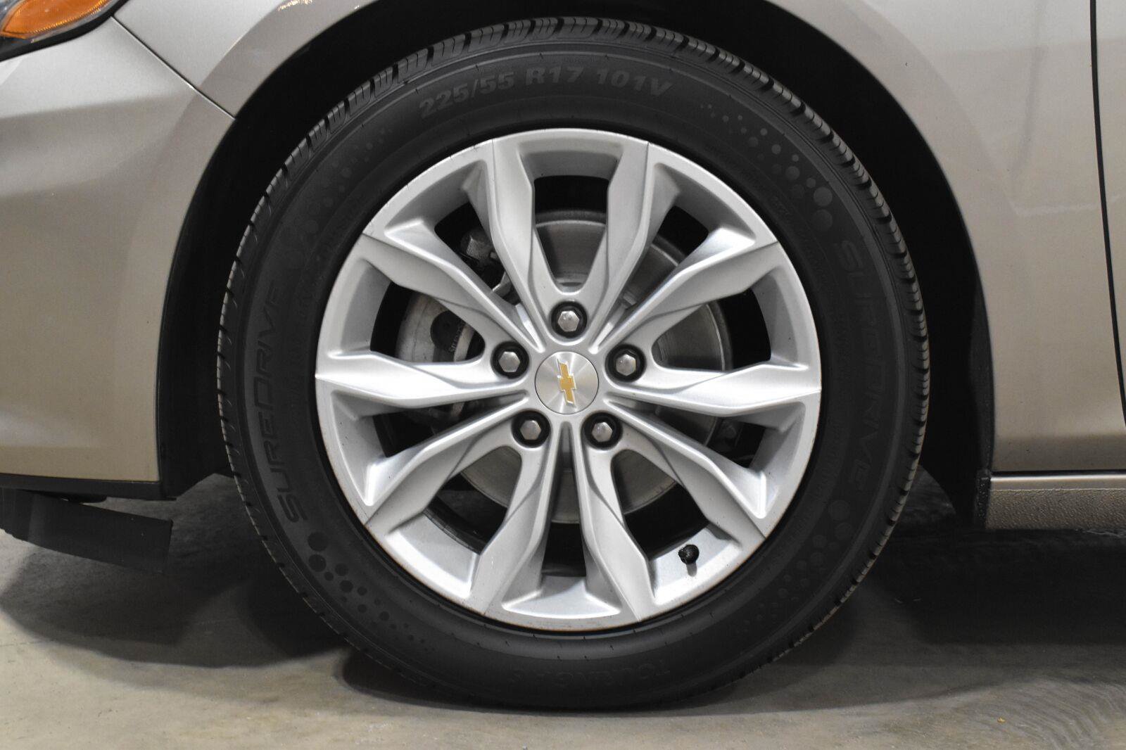 Used 2025 Chevrolet Malibu LT FWD image 31