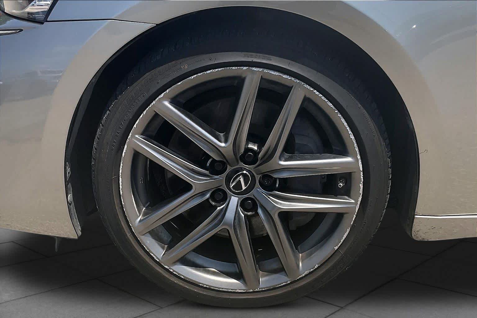 Used 2017 Lexus IS 200t F Sport w/ F Sport Package RWD image 17