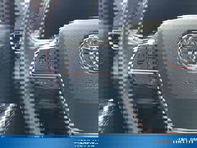 Used 2024 Toyota Highlander XLE image 29