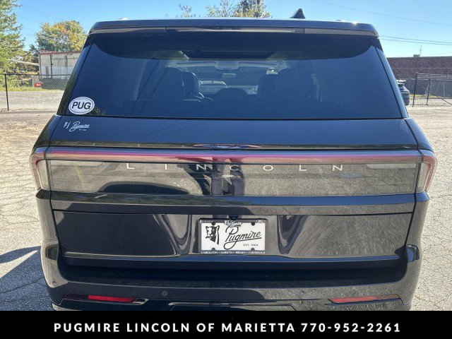 New 2025 Lincoln Navigator Reserve image 6