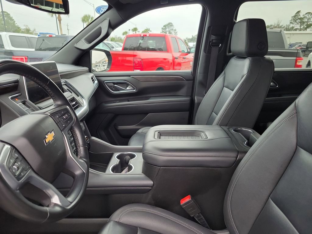 Used 2023 Chevrolet Suburban LT image 15