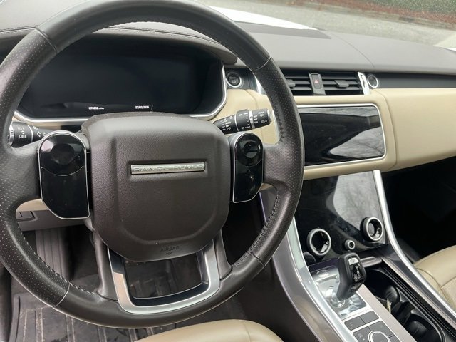 Used 2020 Land Rover Range Rover Sport HSE image 6