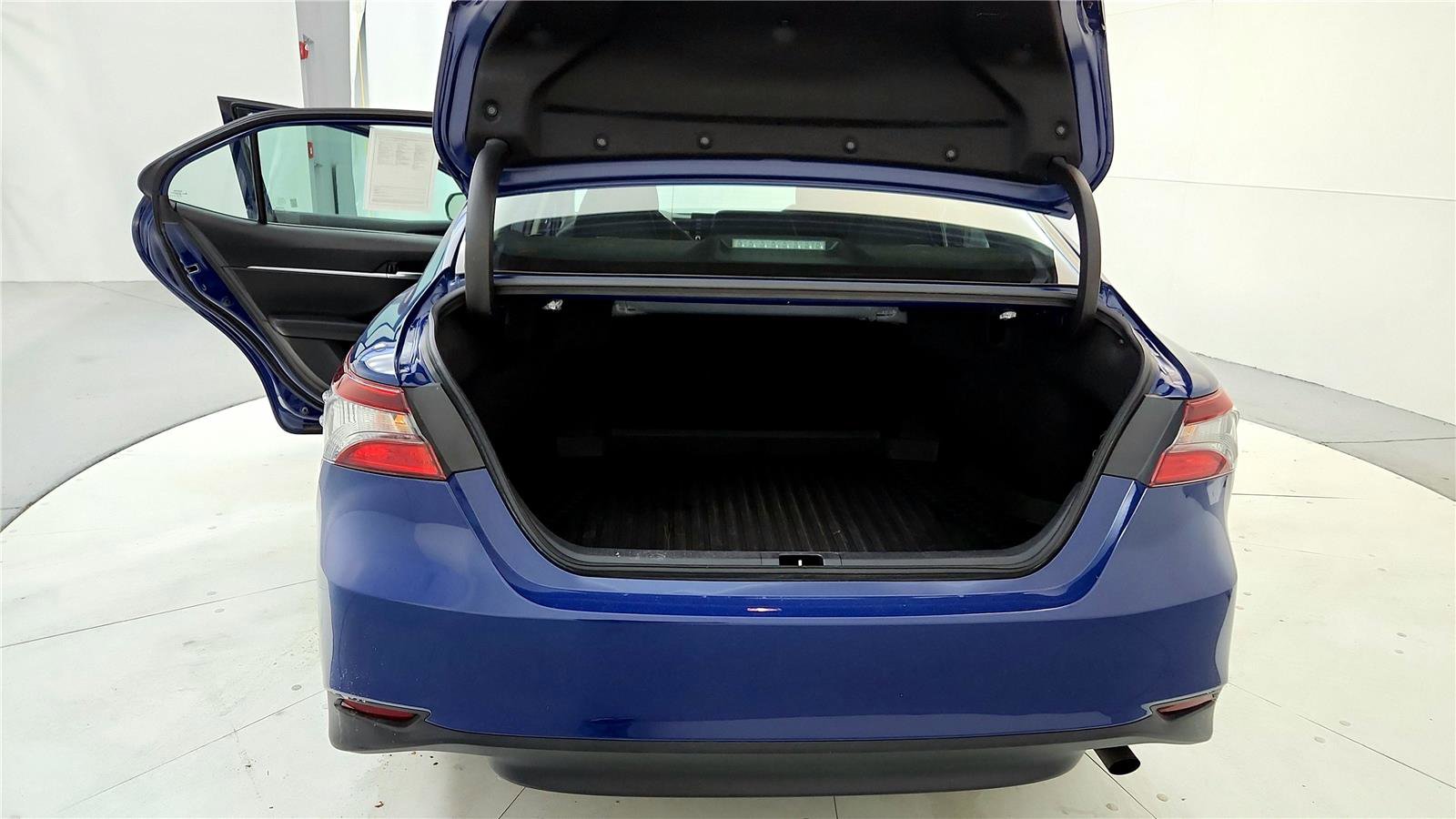 Certified 2023 Toyota Camry LE image 28