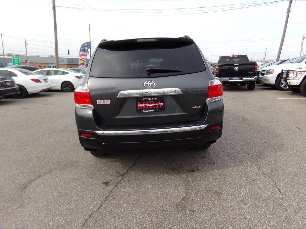 Used 2012 Toyota Highlander SE w/ Tow Pkg image 53