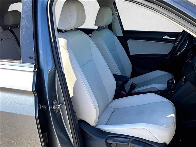 Used 2020 Volkswagen Tiguan SE FWD image 9