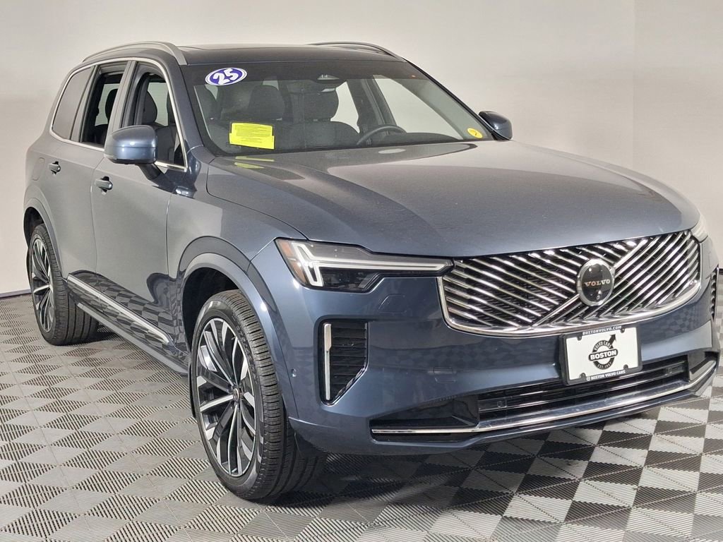 Used 2025 Volvo XC90 B6 Plus w/ Protection Package Premier AWD/4WD image 2