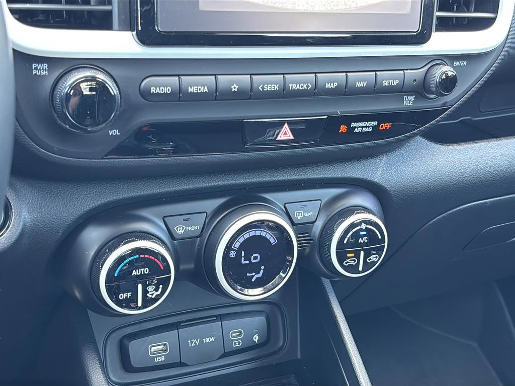 Certified 2023 Hyundai Venue Limited FWD image 32