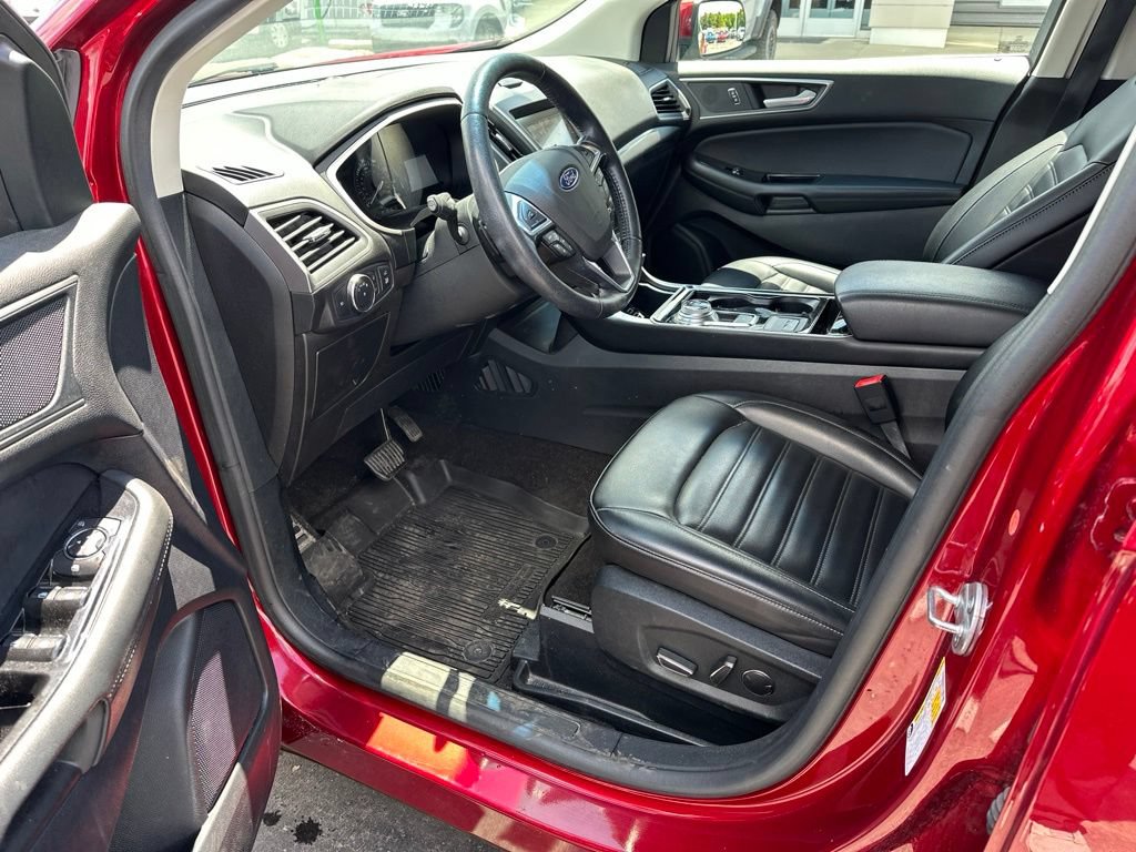 Used 2019 Ford Edge SEL w/ Equipment Group 201A AWD/4WD image 8
