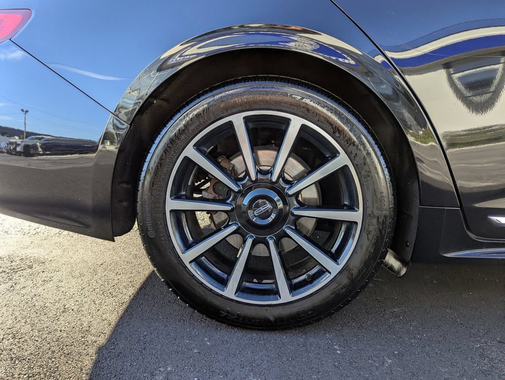 Used 2017 Lincoln Continental Reserve AWD/4WD image 48
