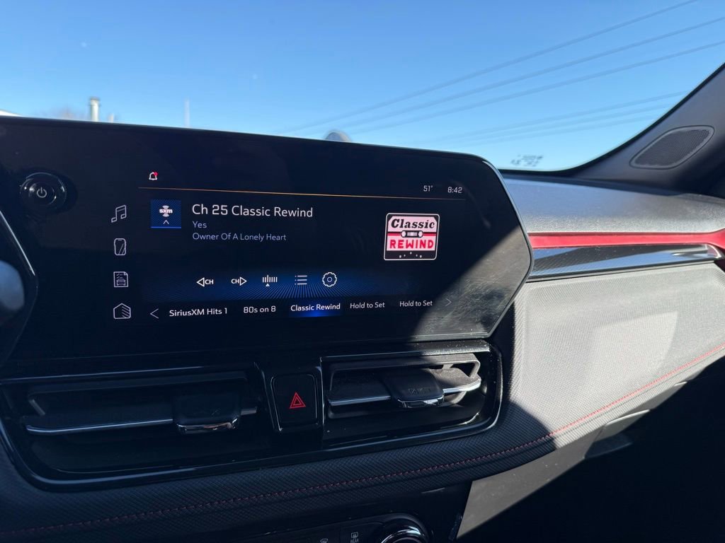 Used 2025 Chevrolet TrailBlazer RS w/ Convenience Package image 13