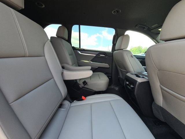 Used 2024 GMC Acadia Elevation FWD image 15
