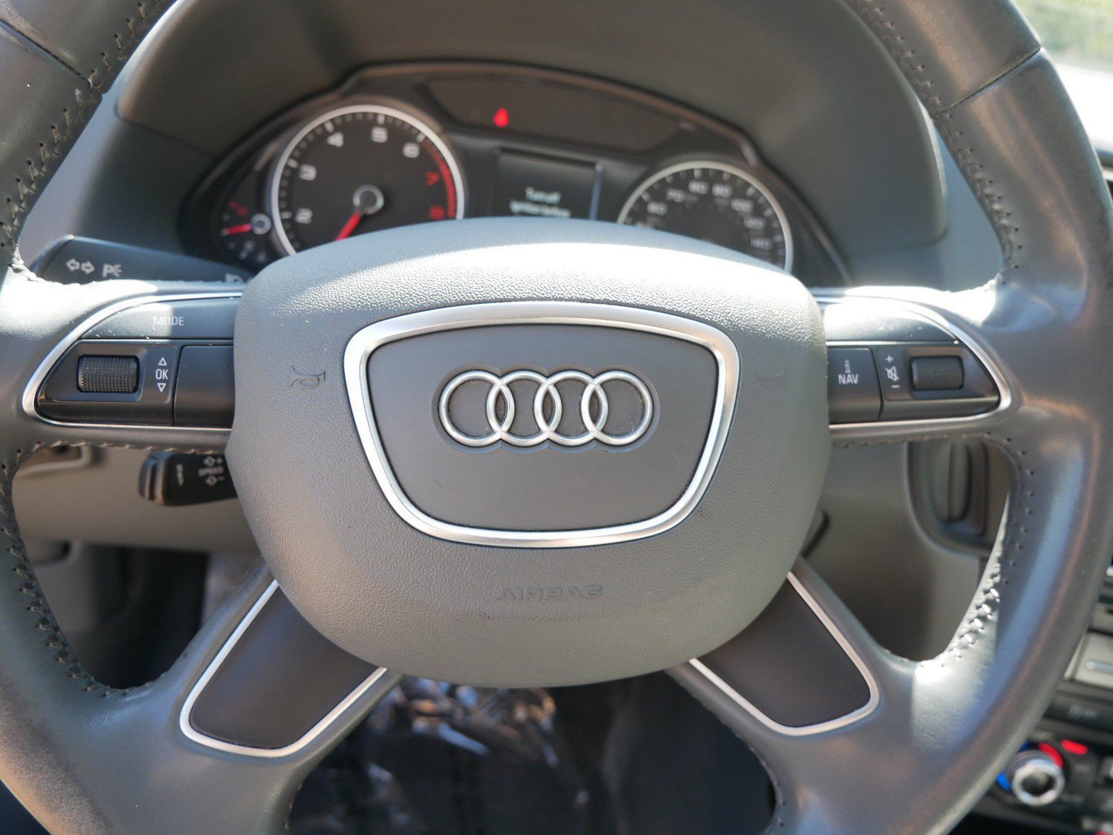 Used 2015 Audi Q5 2.0T Premium Plus w/ Technology Package AWD/4WD image 17