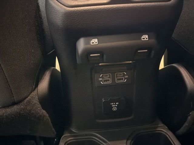 Used 2022 Jeep Wrangler Unlimited Sahara w/ Cold Weather Group image 21