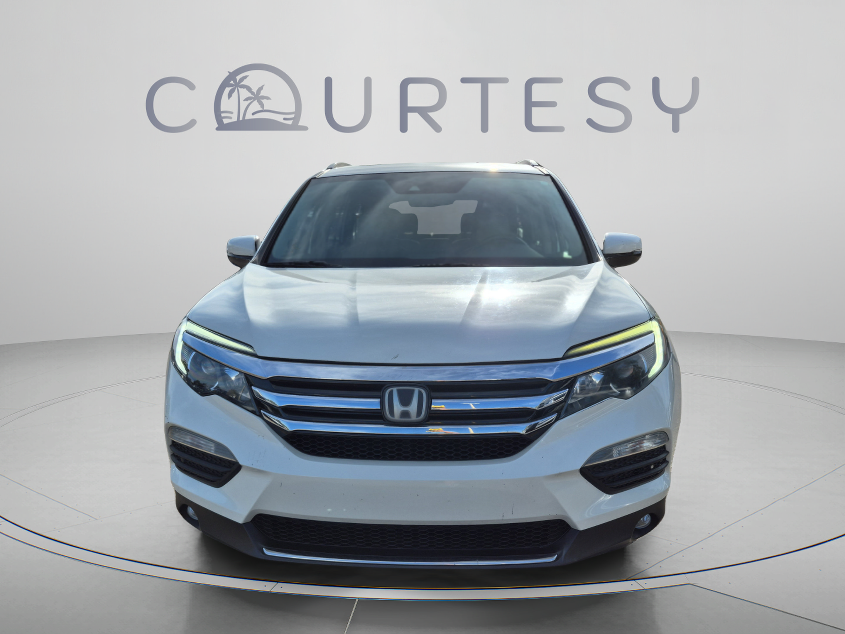 Used 2017 Honda Pilot Touring image 8