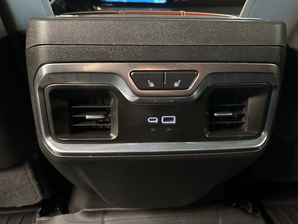 Used 2025 GMC Sierra 1500 Denali Ultimate image 36