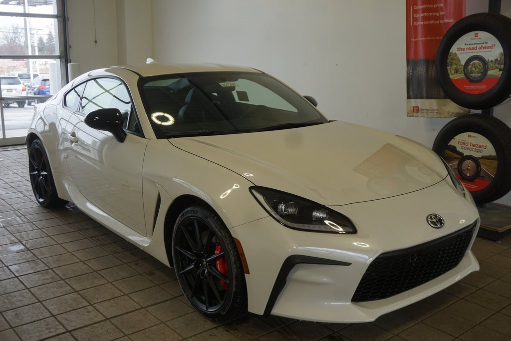 New 2026 Toyota GR86 Premium image 2