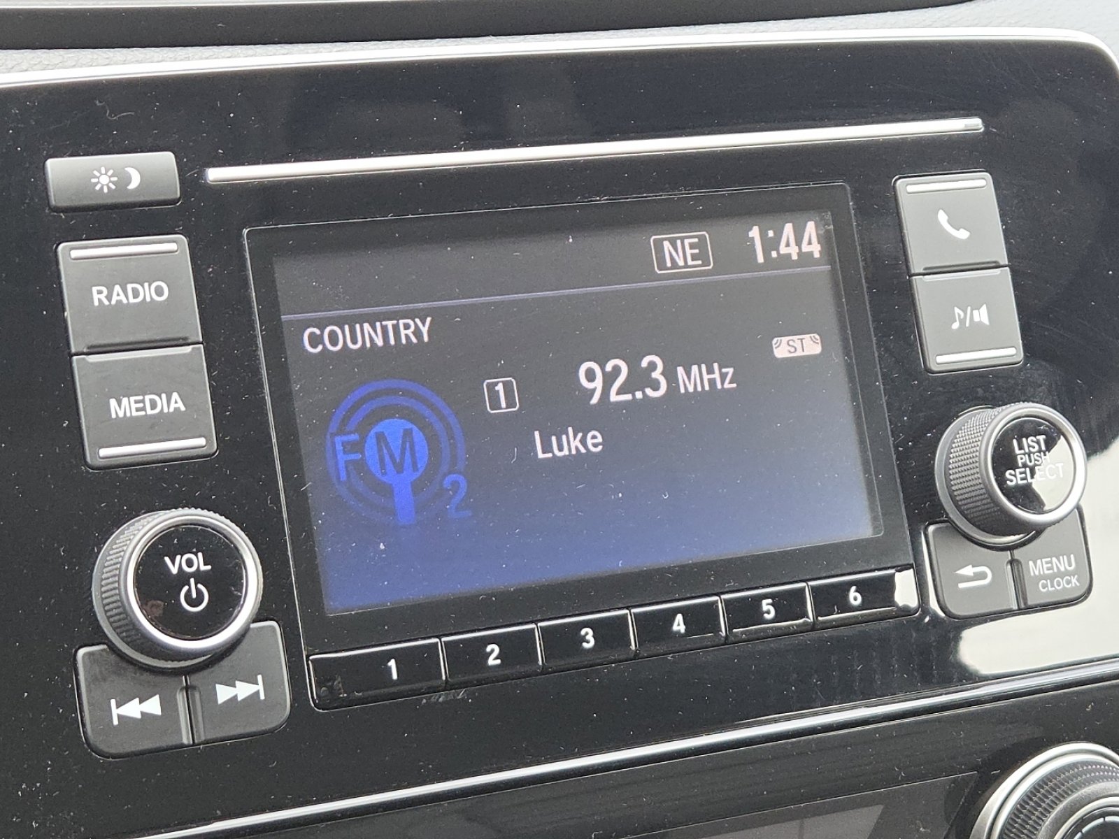 Used 2018 Honda CR-V LX image 28