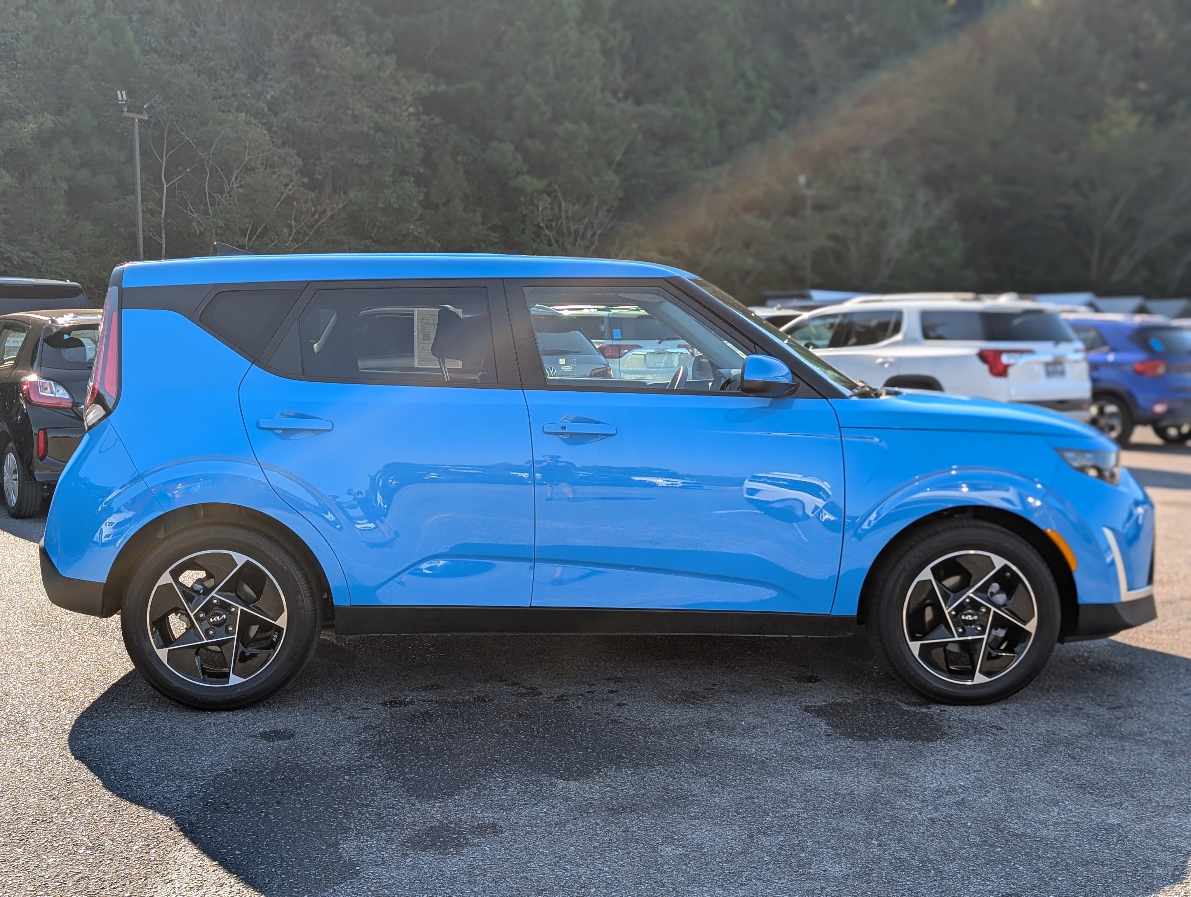 Used 2025 Kia Soul EX FWD image 10