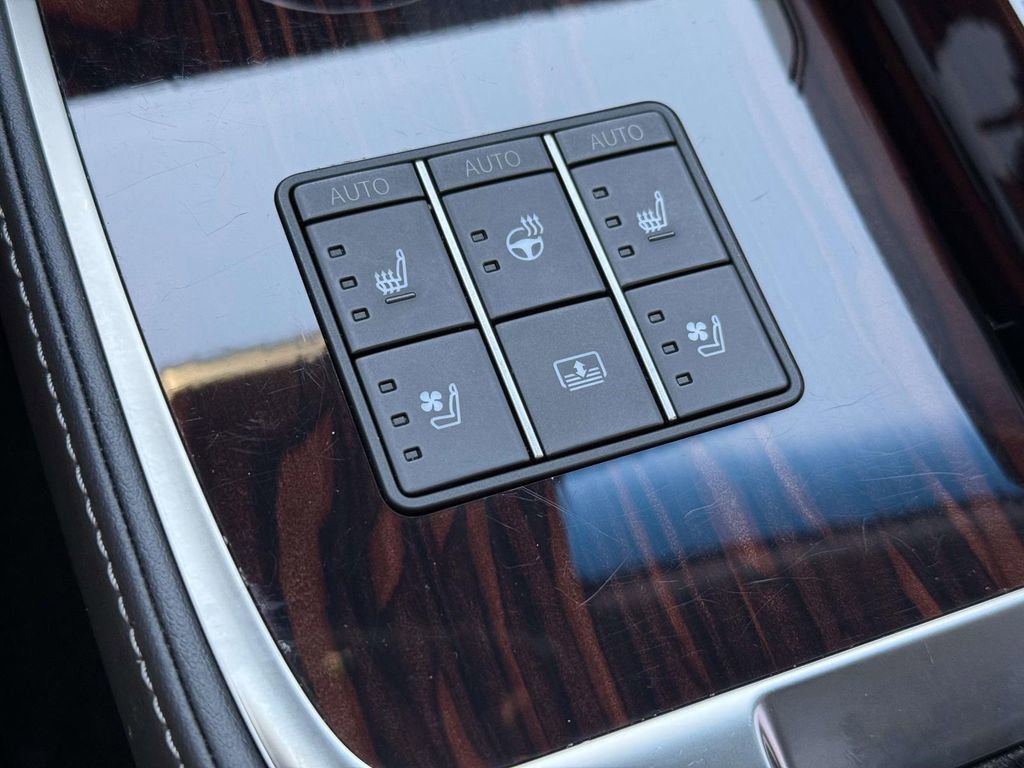 Used 2023 Lexus LS 500 image 25