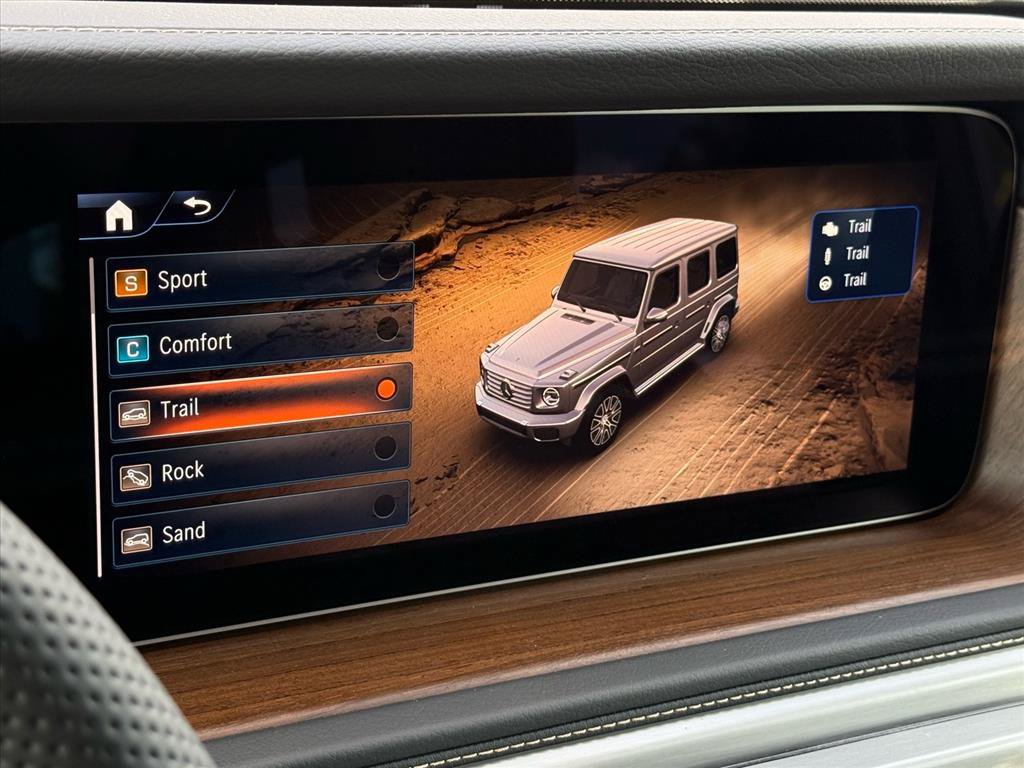 New 2027 Mercedes-Benz G 580 e image 23