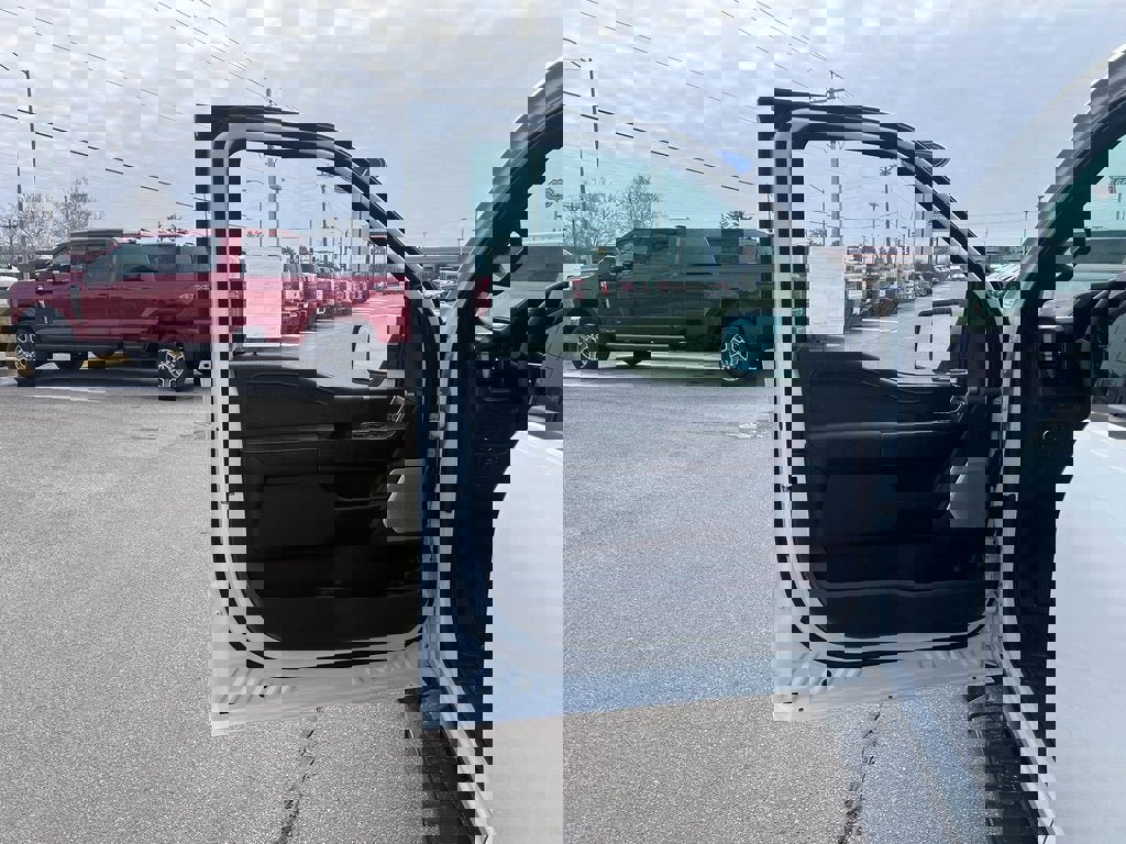 New 2026 Ford F150 Lariat w/ Equipment Group 502A High image 11